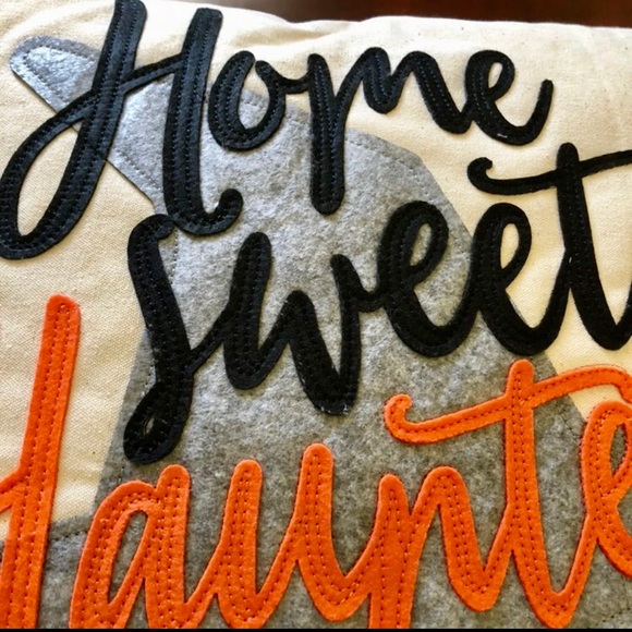 NWT Mid Pie Canvas Halloween Throw Pillow - Picture 3 of 6